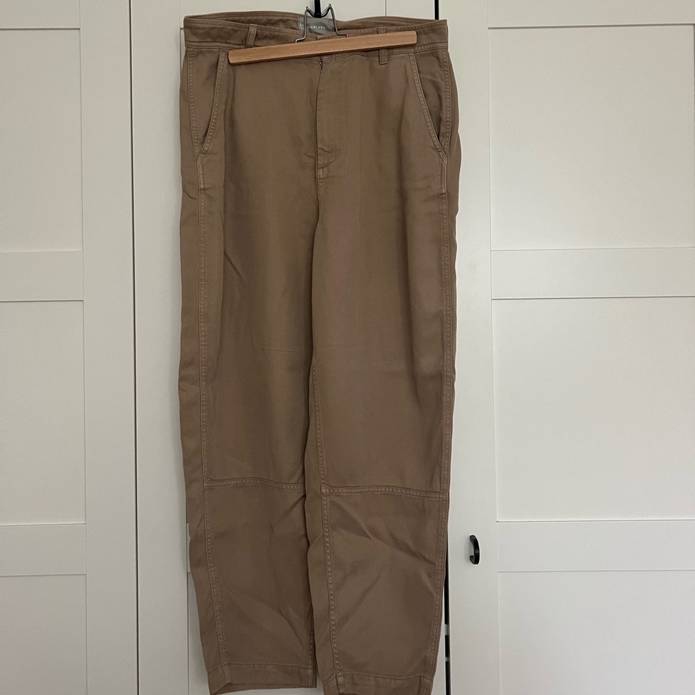 Everlane The Chino in Buttersoft - Picture 6 of 12
